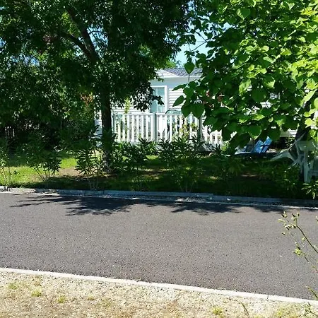 Maison Accueillante A Avec Piscine Et Jardin Biscarrosse