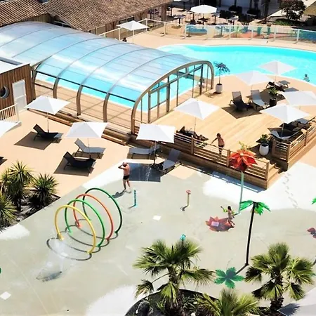 Maison Accueillante A Avec Piscine Et Jardin Feriehus