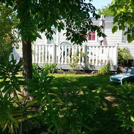 Maison Accueillante à Avec Piscine Et Jardin Casa de Férias